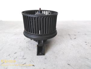 Used Heating and ventilation fan motor Peugeot 306 (7A/C/S) 1.4 XN,XR,XA,XRA Kat. Price on request offered by Fa. Klijnstra & Zn. VOF