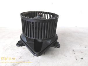 Used Heating and ventilation fan motor Peugeot 406 Coupé (8C) 2.2 HDI 16V FAP Price on request offered by Fa. Klijnstra & Zn. VOF