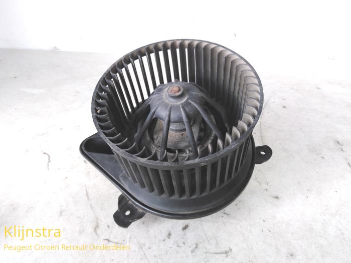 Heating and ventilation fan motor Peugeot Partner 2.0 HDI - 6441S0 VALEO