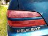 Luz trasera izquierda de un Peugeot 406 (8B), 1995 / 2004 2.2 HDi 16V FAP, Sedán, 4Puertas, Diesel, 2.179cc, 98kW (133pk), FWD, DW12TED4FAP; 4HX, 2000-03 / 2004-05, 8B4HXF 2002