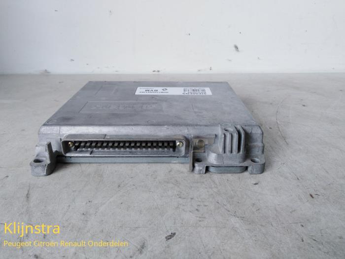 Engine management computer Renault Clio (B/C57/357/557/577), 1990 / 1998 1.2 RL,RN Kat., Hatchback, Petrol, 1.171cc, 43kW (58pk), FWD, E7FD700, 1994-03 / 1996-04, B57S; C57S; 357S; 557S (Used)