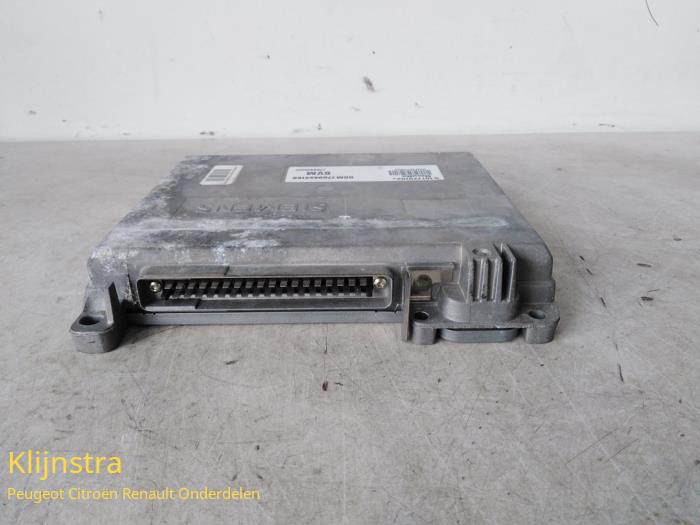 Engine management computer Renault Clio (B/C57/357/557/577), 1990 / 1998 1.2 RL,RN Kat., Hatchback, Petrol, 1.171cc, 43kW (58pk), FWD, E7FD700, 1994-03 / 1996-04, B57S; C57S; 357S; 557S (Used)