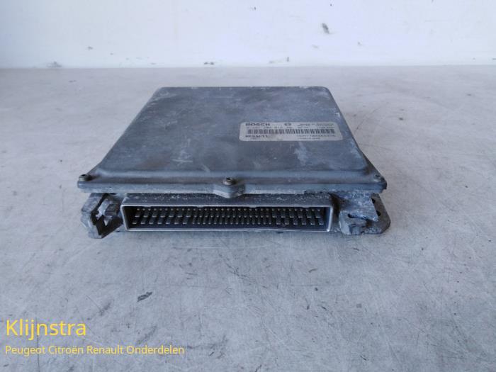 Used Engine management computer Renault Safrane II 2.5 20V RXE,RXT Price on request offered by Fa. Klijnstra & Zn. VOF