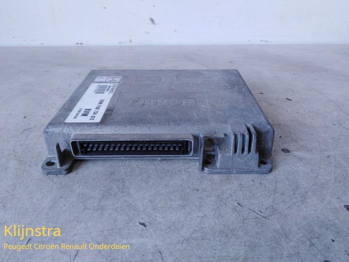 Used Engine management computer Renault 25 (B29) 2.2 TX,GTX,Autom. Price € 125,00 Margin scheme offered by Fa. Klijnstra & Zn. VOF