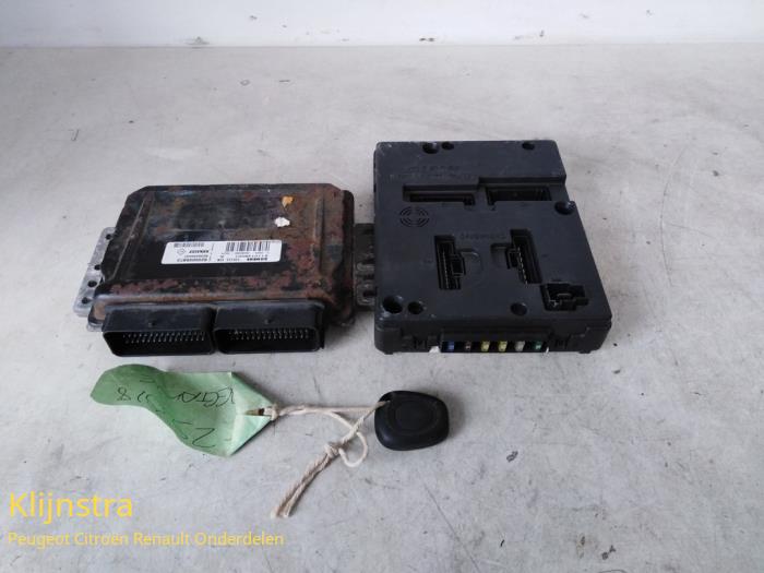 Used Engine management computer Renault Scénic I (JA) 1.6 16V Price € 150,00 Margin scheme offered by Fa. Klijnstra & Zn. VOF