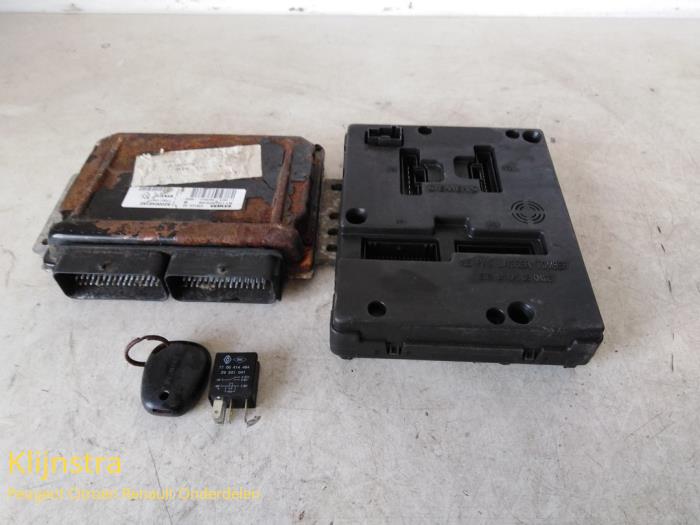 Used Engine management computer Renault Megane Scénic (JA) 1.4i RL,RN Price € 125,00 Margin scheme offered by Fa. Klijnstra & Zn. VOF