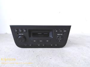 Gebrauchte Radio/Cassette Peugeot 406 (8B) 2.2 HDi 16V FAP Preis € 100,00 Margenregelung angeboten von Fa. Klijnstra & Zn. VOF