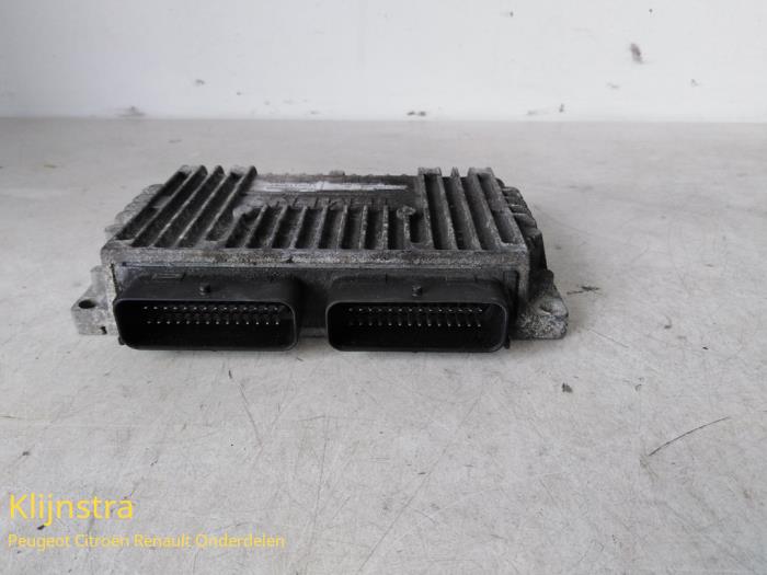 Used Automatic gearbox computer Renault Laguna I Grandtour (K56) 2.0 Price on request offered by Fa. Klijnstra & Zn. VOF