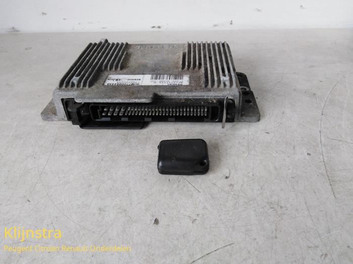 Used Engine management computer Renault Laguna I (B56) 1.8 Price € 150,00 Margin scheme offered by Fa. Klijnstra & Zn. VOF