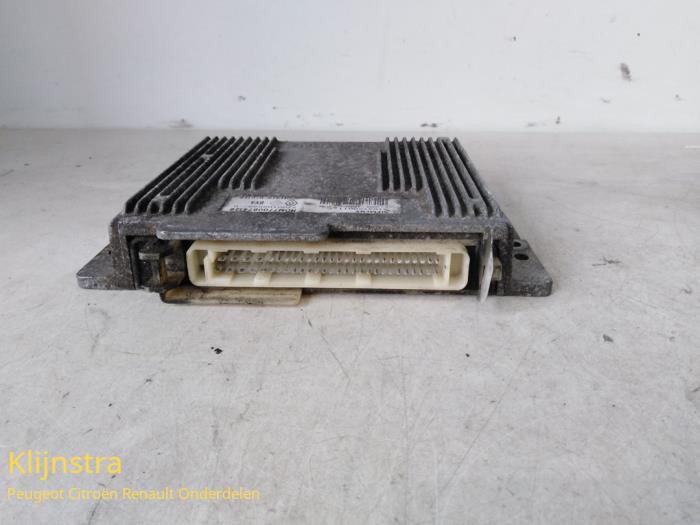 Used Automatic gearbox computer Renault Espace (JE) 2.0i RTE,RXE Price on request offered by Fa. Klijnstra & Zn. VOF