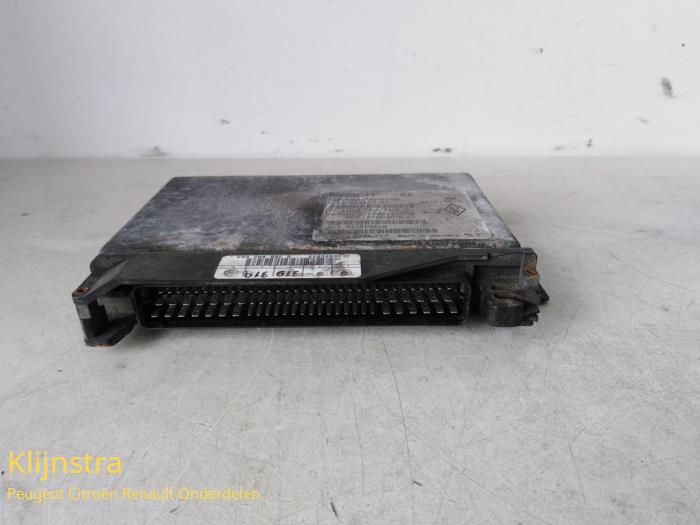 Used Automatic gearbox computer Renault Espace (JE) 3.0 V6 24V Grand Espace Price on request offered by Fa. Klijnstra & Zn. VOF