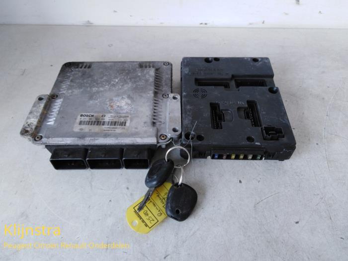 Used Engine management computer Renault Megane (BA) 1.9dCi Price € 150,00 Margin scheme offered by Fa. Klijnstra & Zn. VOF