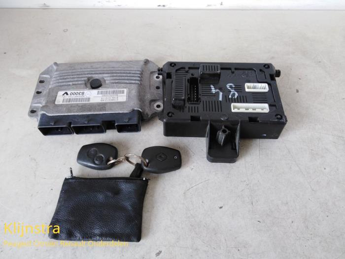 Gebrauchte Steuergerät Motormanagement Renault Clio III (BR/CR) 1.4 16V Preis € 150,00 Margenregelung angeboten von Fa. Klijnstra & Zn. VOF