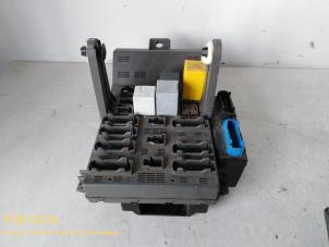 Gebrauchte Sicherungskasten Renault Espace (JE) 2.0i RTE,RXE Preis auf Anfrage angeboten von Fa. Klijnstra & Zn. VOF