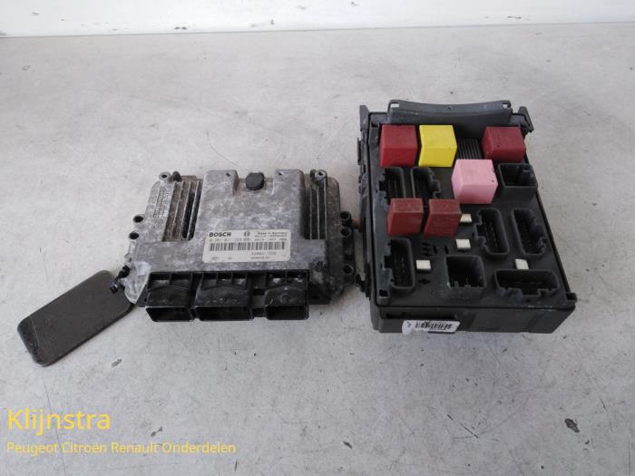 Used Engine management computer Renault Laguna Price € 150,00 Margin scheme offered by Fa. Klijnstra & Zn. VOF