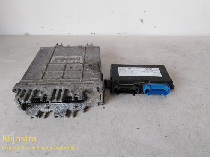 Used Engine management computer Renault Laguna I (B56) 1.9 dTi Price € 150,00 Margin scheme offered by Fa. Klijnstra & Zn. VOF