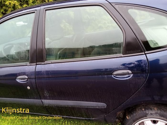 Rear door 4-door, left from a Renault Scénic I (JA) 1.6 16V 2000