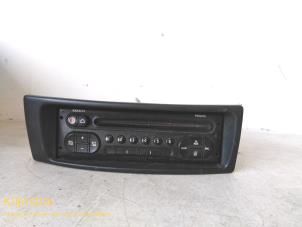 Used Radio CD player Renault Clio II (BB/CB) 1.4 Price on request offered by Fa. Klijnstra & Zn. VOF