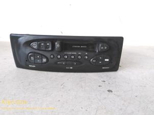 Used Radio/cassette player Renault Megane Scénic (JA) 2.0 RT Price on request offered by Fa. Klijnstra & Zn. VOF