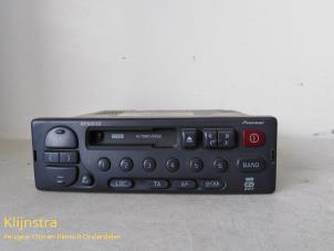 Gebrauchte Radio/Cassette Renault Megane Scénic (JA) 1.6 RT Preis auf Anfrage angeboten von Fa. Klijnstra & Zn. VOF