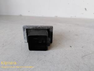 Used Glow plug relay Renault Clio Price on request offered by Fa. Klijnstra & Zn. VOF