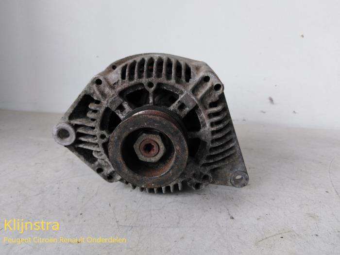 Begagnade Dynamo Renault Laguna I (B56) 1.8 Pris på förfrågan erbjuds av Fa. Klijnstra & Zn. VOF