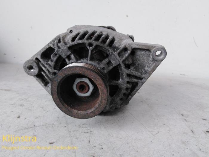 Begagnade Dynamo Renault Kangoo (KC) 1.4 Pris på förfrågan erbjuds av Fa. Klijnstra & Zn. VOF