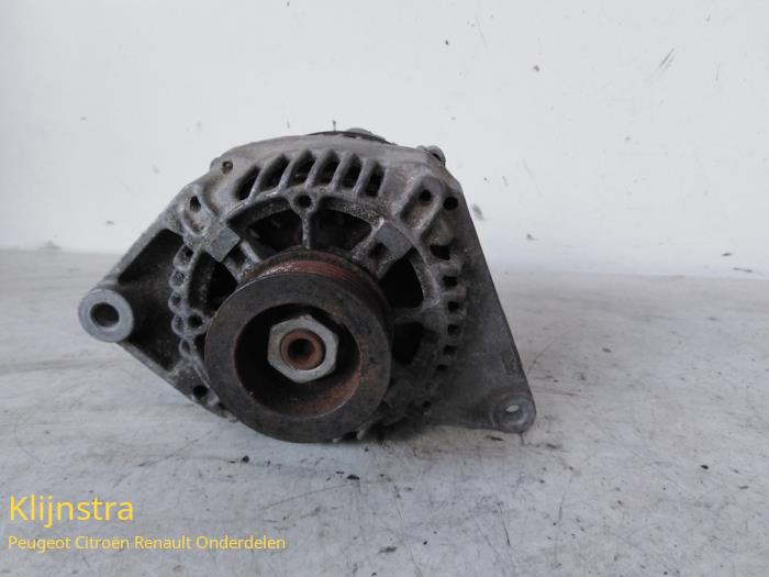 Begagnade Dynamo Renault Laguna I (B56) 1.8 RN,RT Pris på förfrågan erbjuds av Fa. Klijnstra & Zn. VOF