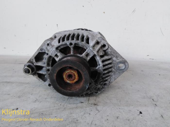 Gebrauchte Dynamo Renault Megane Coupé (DA) 2.0i Preis auf Anfrage angeboten von Fa. Klijnstra & Zn. VOF