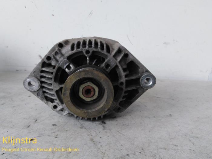 Used Dynamo Renault Megane Break/Grandtour (KA) 1.9 dTi Price on request offered by Fa. Klijnstra & Zn. VOF