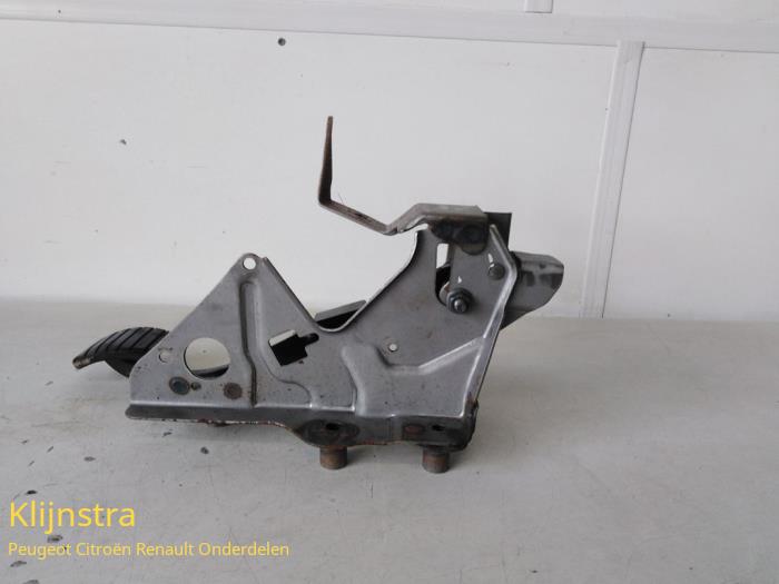 Brake pedal from a Renault Clio 2014