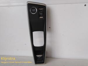 Used Middle console Peugeot 508 (F3/FB/FH/FP) Price on request offered by Fa. Klijnstra & Zn. VOF