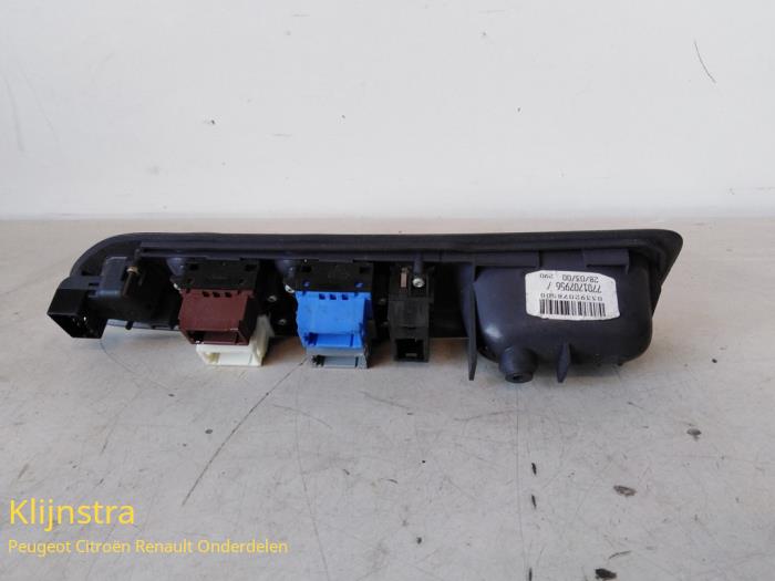 Mirror switch from a Renault Espace 2000