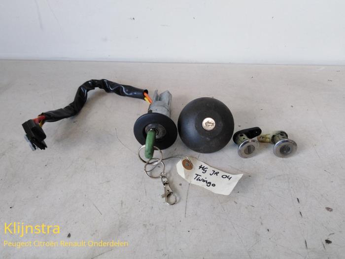 Set of cylinder locks (complete) from a Renault Twingo (C06) 1.2 SPi Phase I 1993