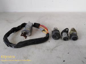 Used Set of cylinder locks (complete) Renault Laguna I (B56) 1.8 RN,RT Price on request offered by Fa. Klijnstra & Zn. VOF