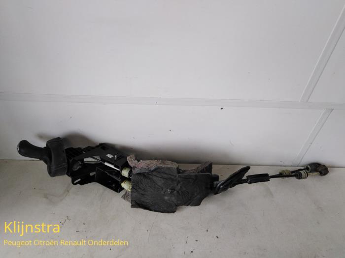 Gebrauchte Schaltbox Renault Megane Scenic Preis auf Anfrage angeboten von Fa. Klijnstra & Zn. VOF