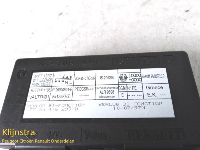 Computer, miscellaneous from a Renault Espace (JE) 2.0i RTE,RXE 1997