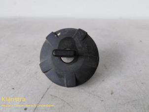 Used Fuel cap Renault Espace (JE) 2.0i 16V Price on request offered by Fa. Klijnstra & Zn. VOF