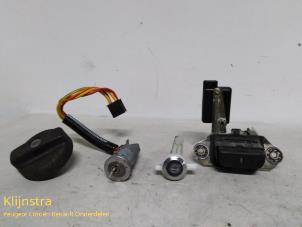 Used Set of cylinder locks (complete) Renault Megane Break/Grandtour (KA) 1.6 16V RXE,RXT Price € 60,00 Margin scheme offered by Fa. Klijnstra & Zn. VOF