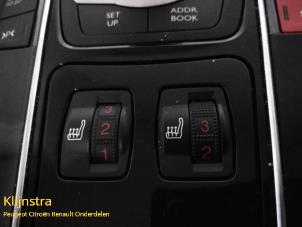 Used Seat heating switch Peugeot 508 (8D) 2.0 Hybrid4 16V Price on request offered by Fa. Klijnstra & Zn. VOF
