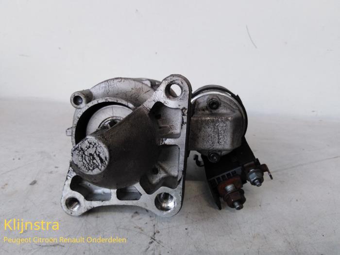 Gebrauchte Anlasser Renault Clio II (BB/CB) 1.6 16V Preis auf Anfrage angeboten von Fa. Klijnstra & Zn. VOF
