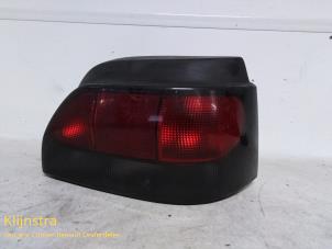 Used Taillight, right Renault Clio (B/C57/357/557/577) 1.2 RL,RN Kat. Price on request offered by Fa. Klijnstra & Zn. VOF