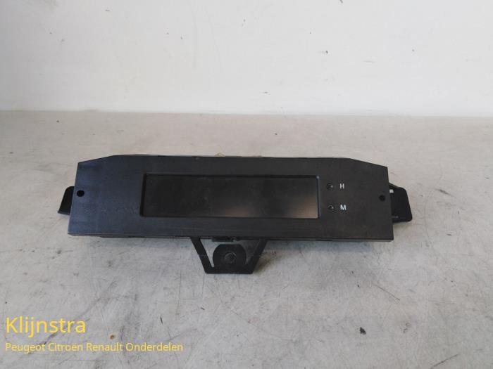 Begagnade Innerdisplay Renault Twingo (C06) 1.2 SPi Phase I Pris € 39,99 Marginaltabell erbjuds av Fa. Klijnstra & Zn. VOF