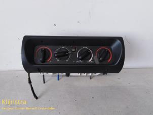 Used Heater control panel Renault Safrane I 2.2i RT Si,Vi 12V Price on request offered by Fa. Klijnstra & Zn. VOF