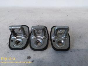 Used Set of hinges Peugeot 3008 Price on request offered by Fa. Klijnstra & Zn. VOF