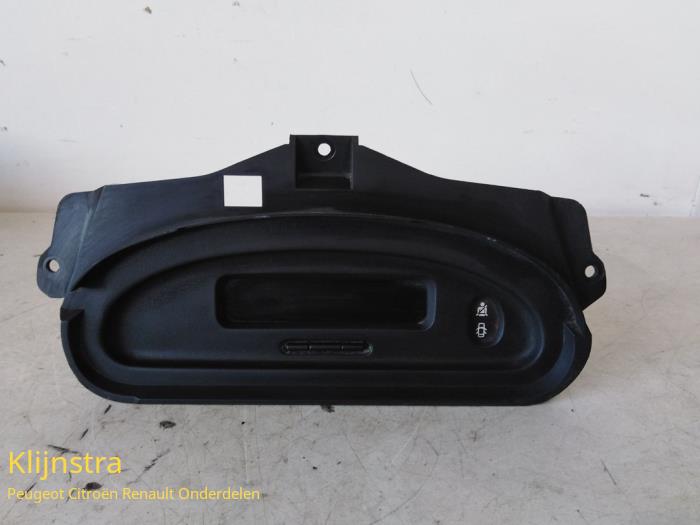 Used Interior display Renault Megane Scenic Price on request offered by Fa. Klijnstra & Zn. VOF