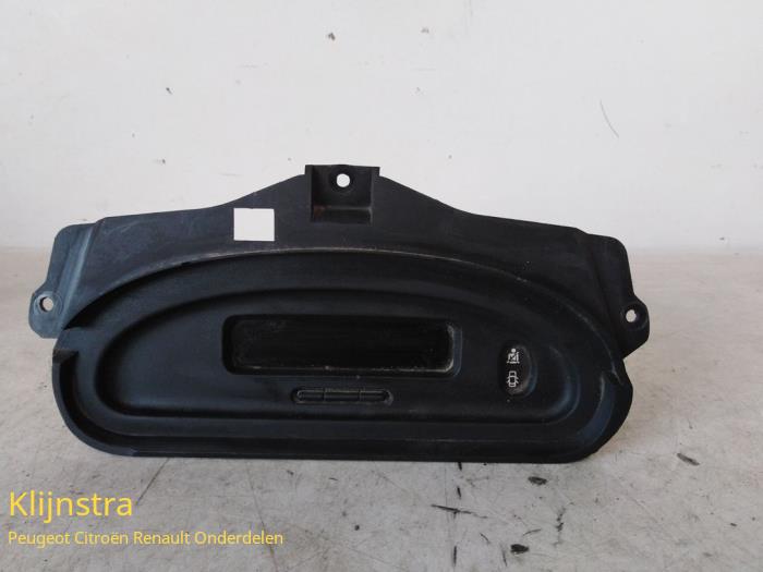 Used Interior display Renault Megane Scenic Price on request offered by Fa. Klijnstra & Zn. VOF