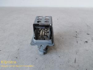 Used Cooling fan resistor Renault Megane Scénic (JA) 1.4i RL,RN Price on request offered by Fa. Klijnstra & Zn. VOF
