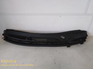 Used Cowl top grille Peugeot 108 1.0 12V Price on request offered by Fa. Klijnstra & Zn. VOF