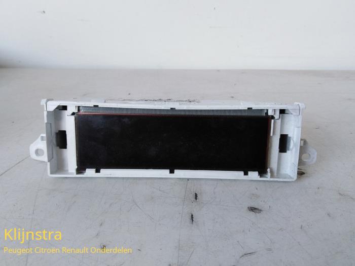 Begagnade Innerdisplay Peugeot 307 CC (3B) Pris € 45,00 Marginaltabell erbjuds av Fa. Klijnstra & Zn. VOF